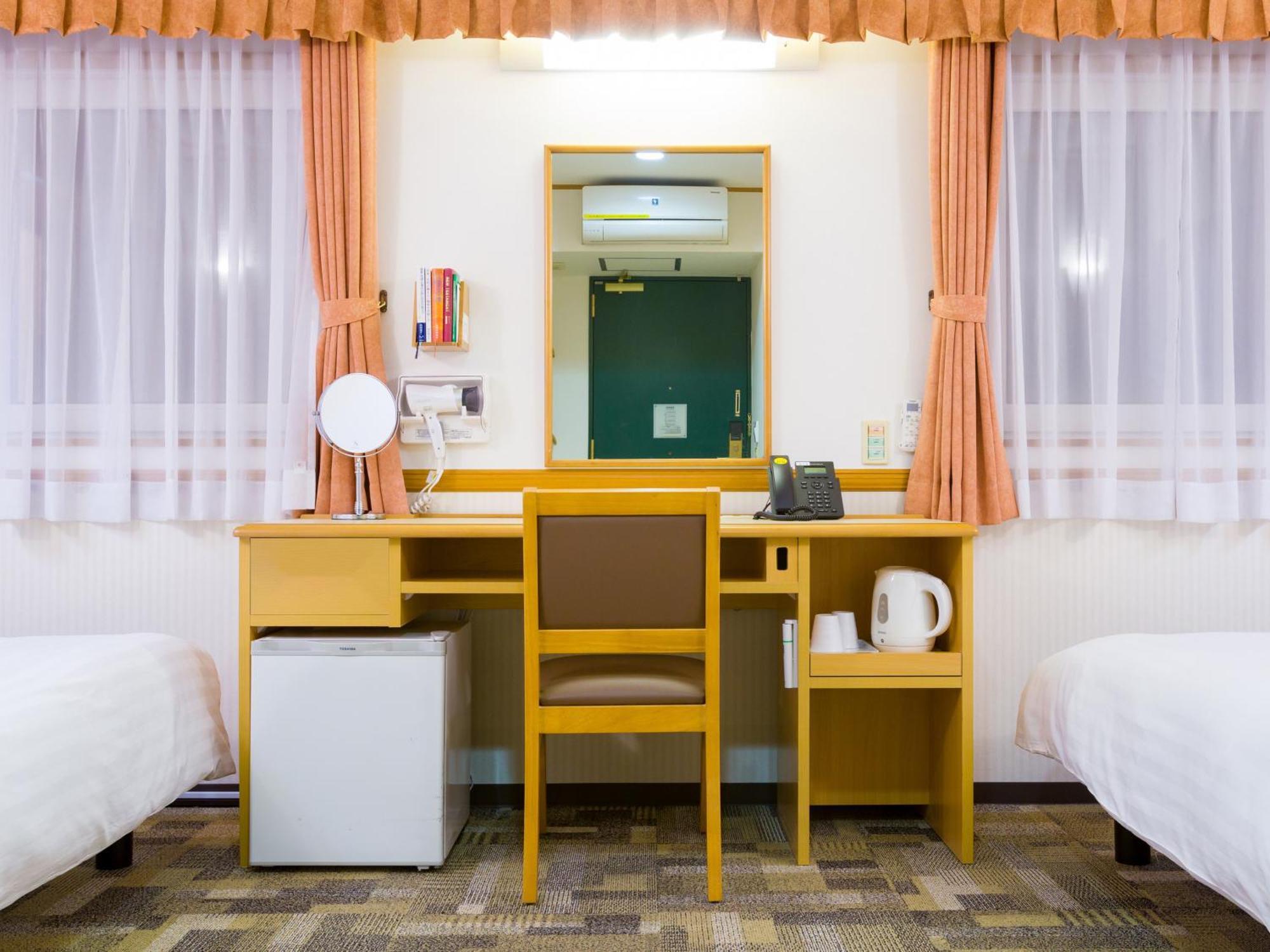 Toyoko Inn Hachinohe Ekimae Номер фото