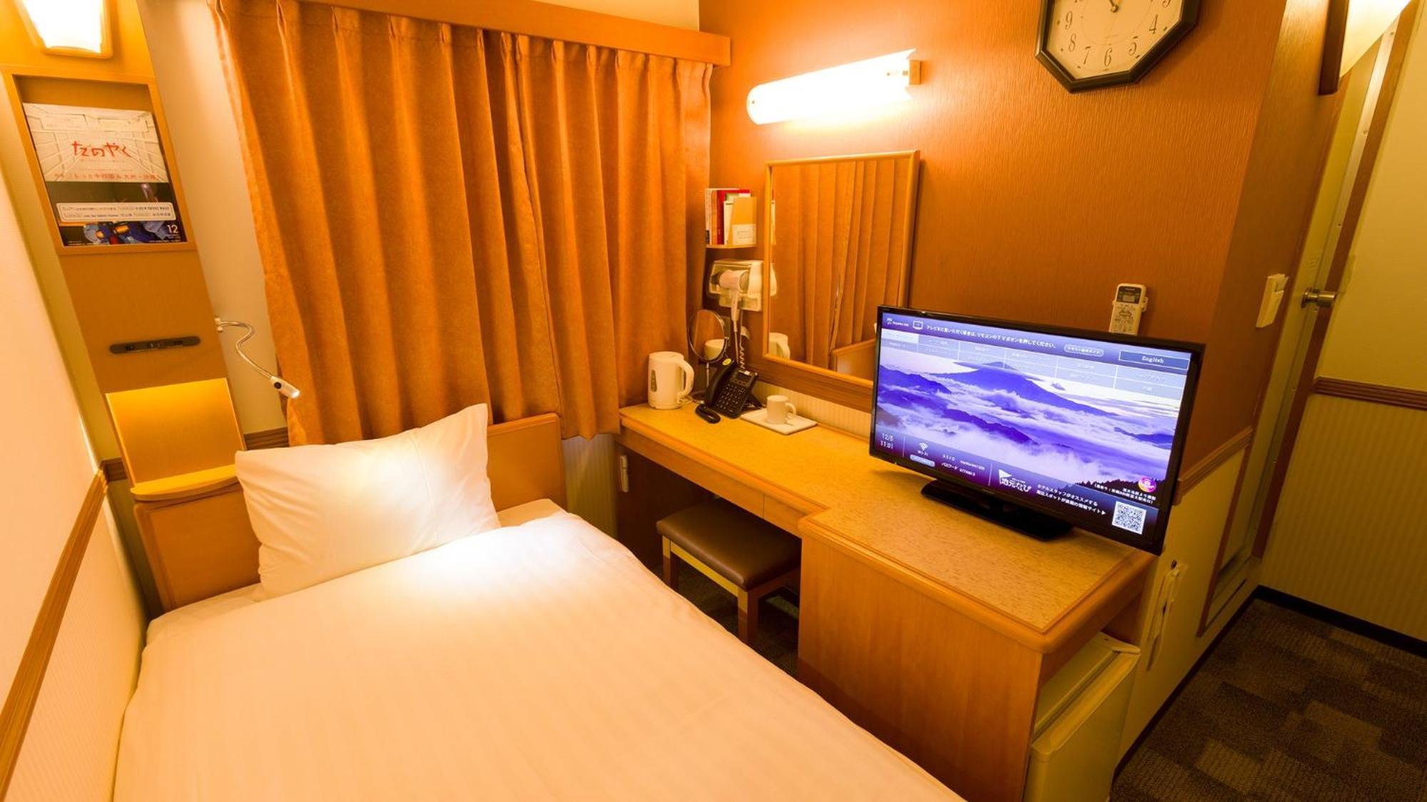 Toyoko Inn Hachinohe Ekimae Номер фото