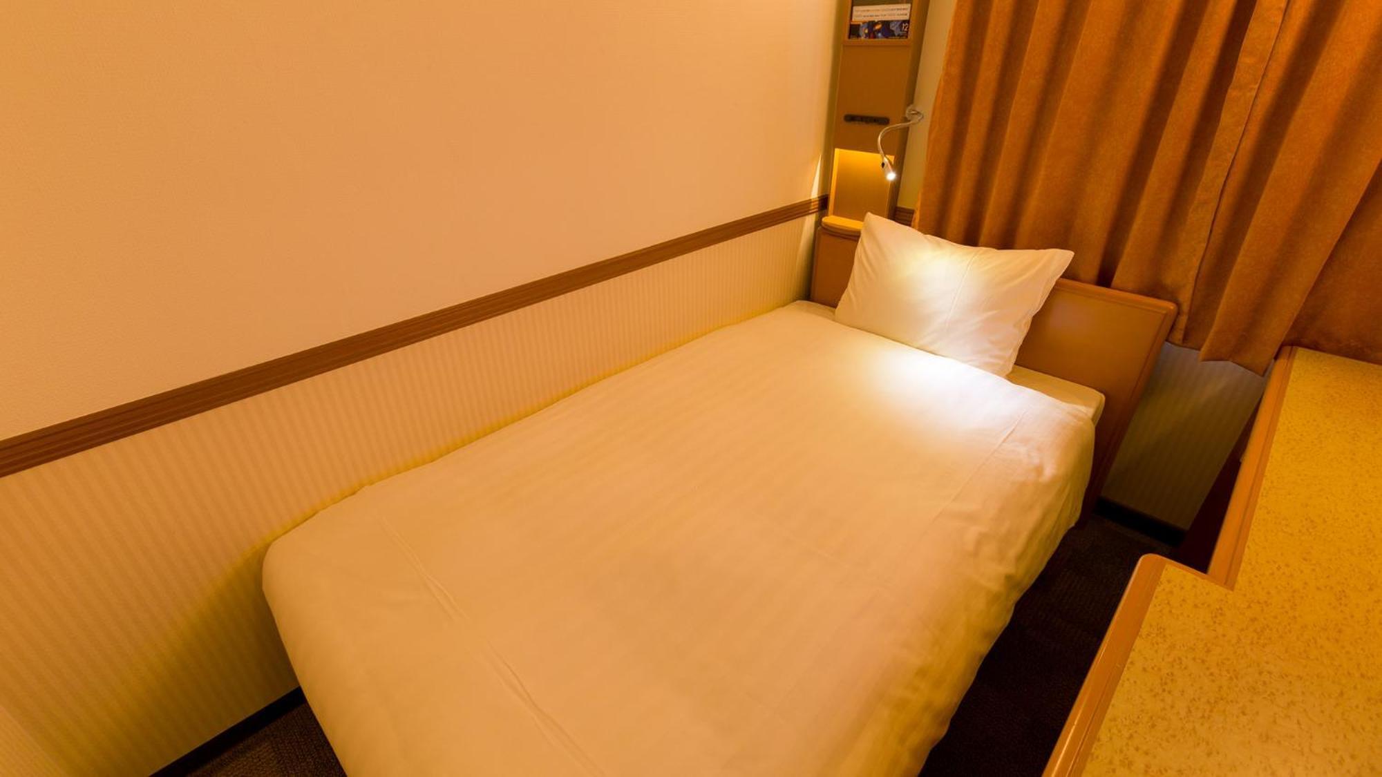 Toyoko Inn Hachinohe Ekimae Номер фото
