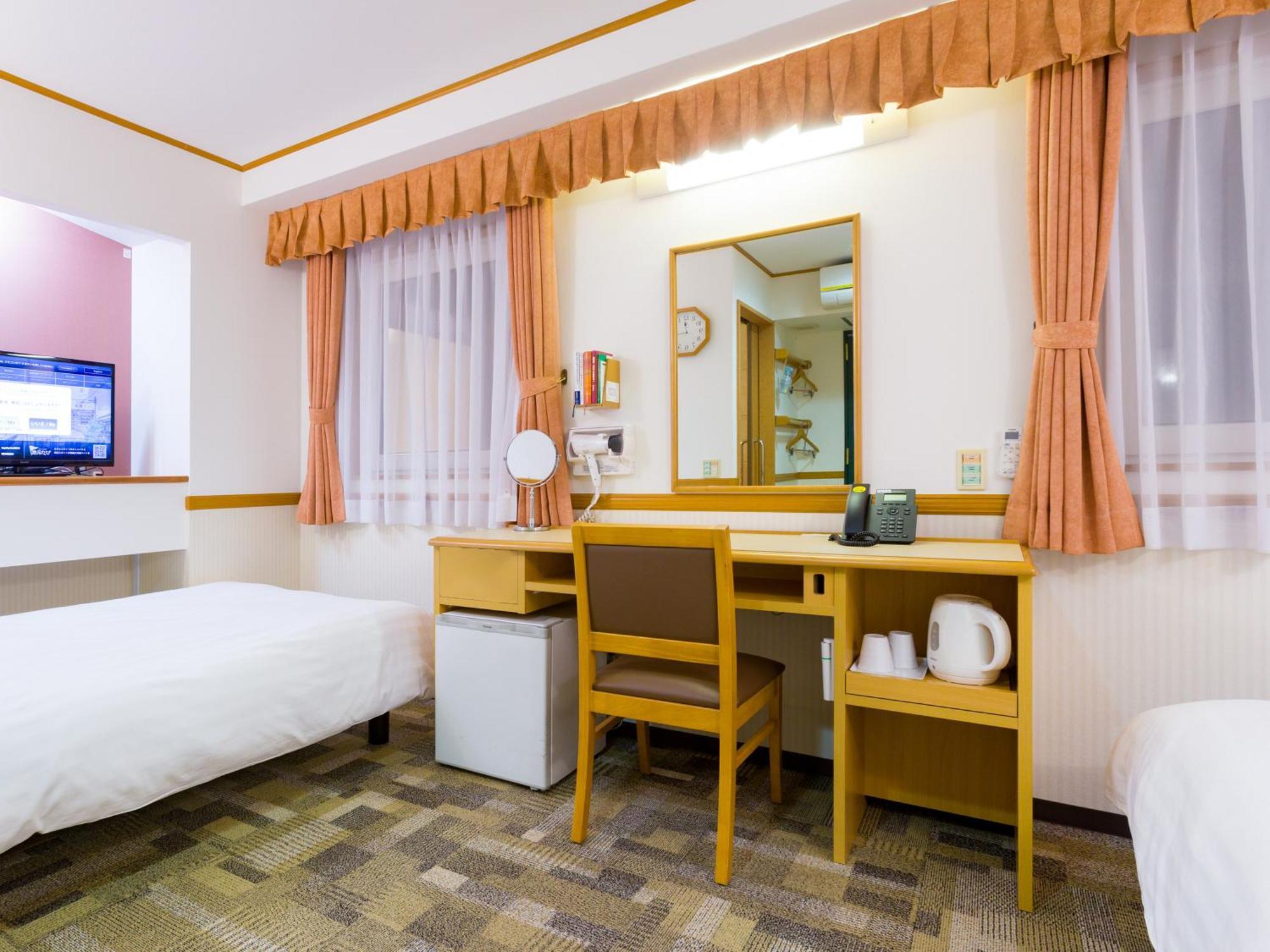 Toyoko Inn Hachinohe Ekimae Номер фото
